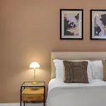 Be London - The Russell Square Residences