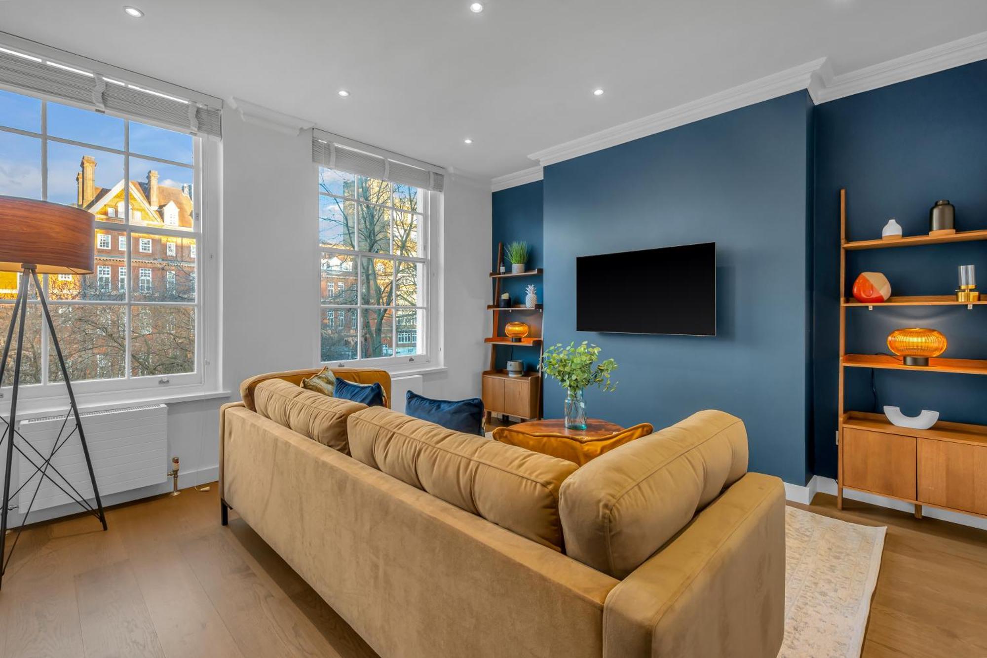 Apartment Be - The Russell Square Residences *