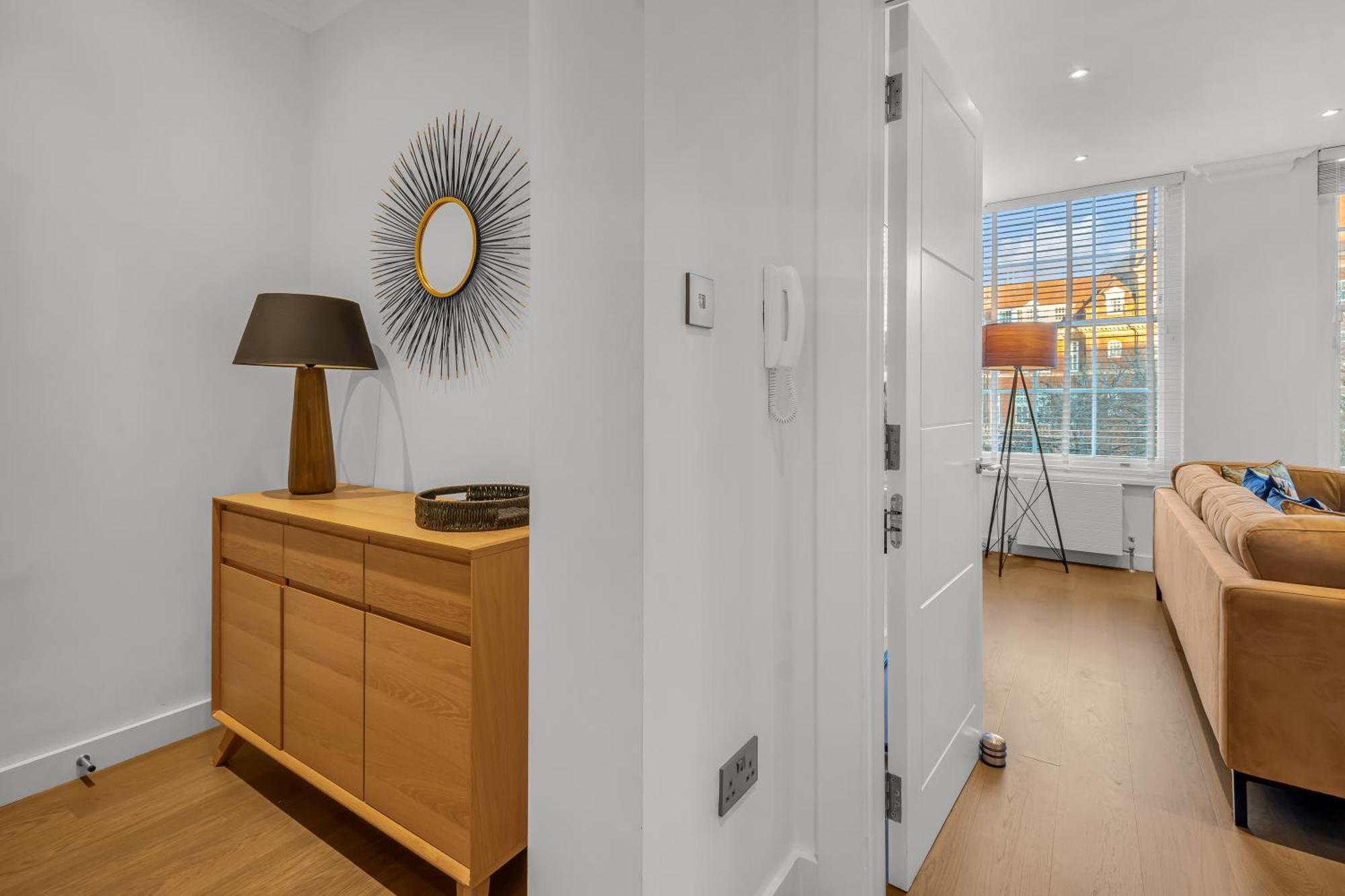 Apartment Be - The Russell Square Residences London
